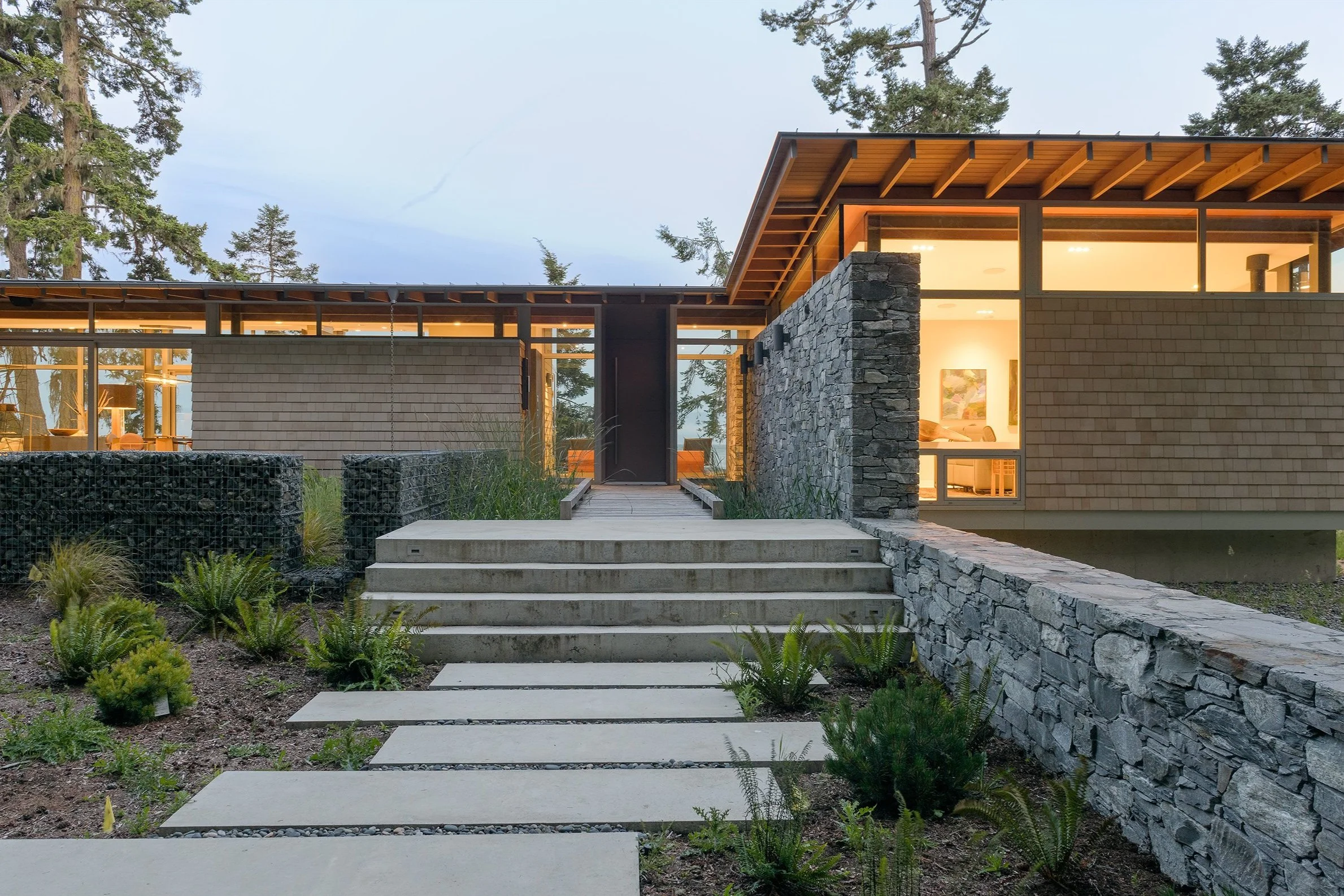 josh_harvey_sooke_beach_house_entry_evening.jpg