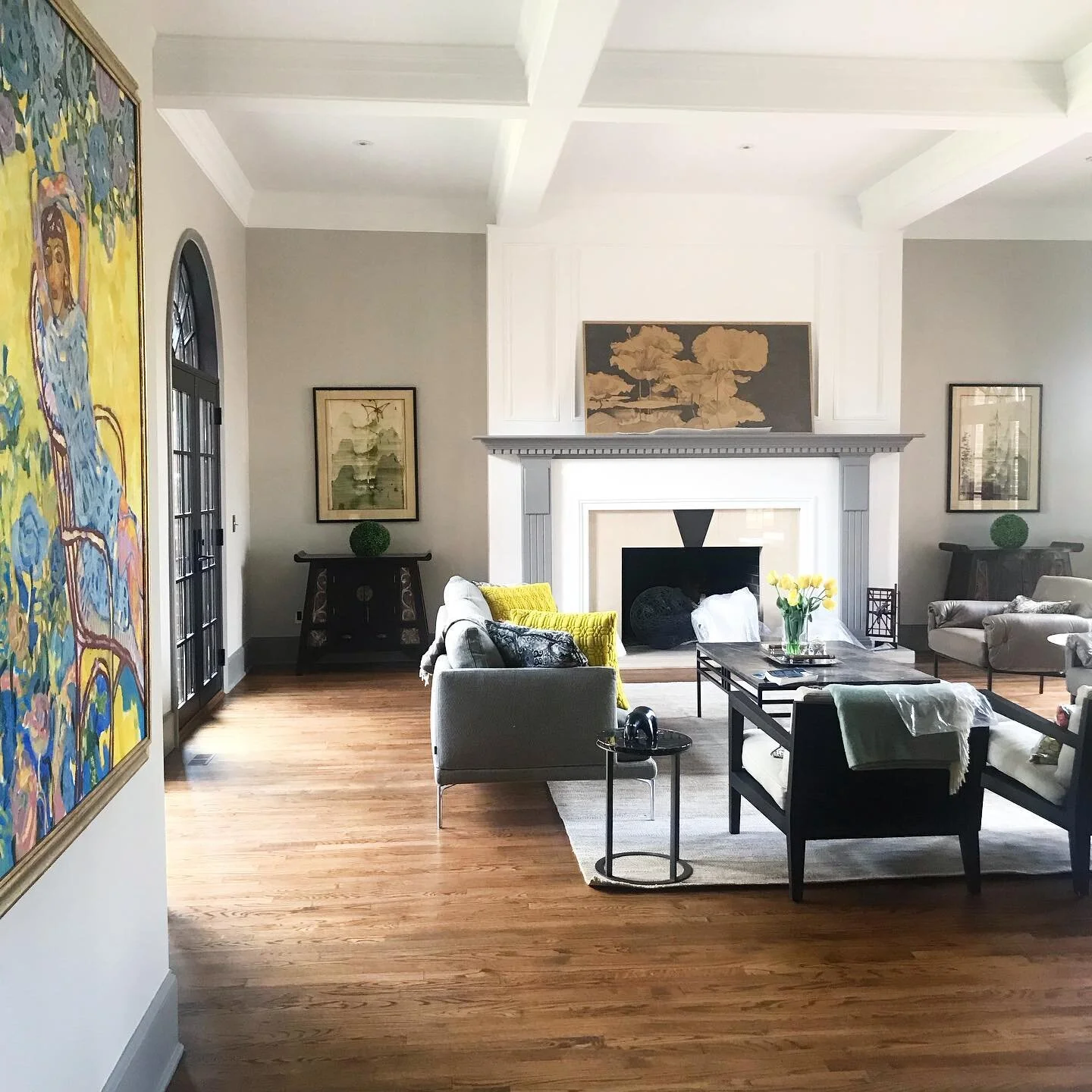 Slowly but surely things find their new place 🏡🖤 ✊at the very end of painful C o v I&rsquo;d Reno spanning moving countries and working trough supply chains breakdowns - there is finally a very bright yellow light at the end of this tunnel 😅