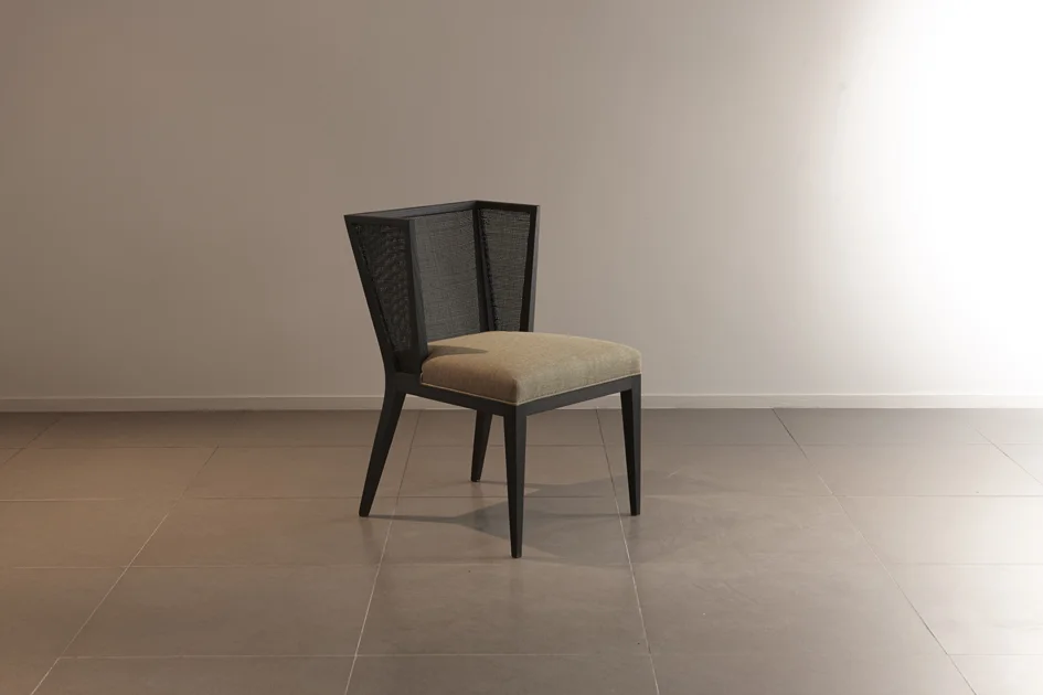 ANGLE CHAIR MK II:3 5.jpg