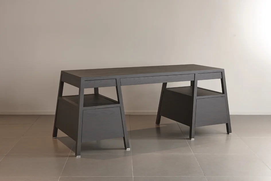 MOUNTAIN WORKING TABLE 2.jpg