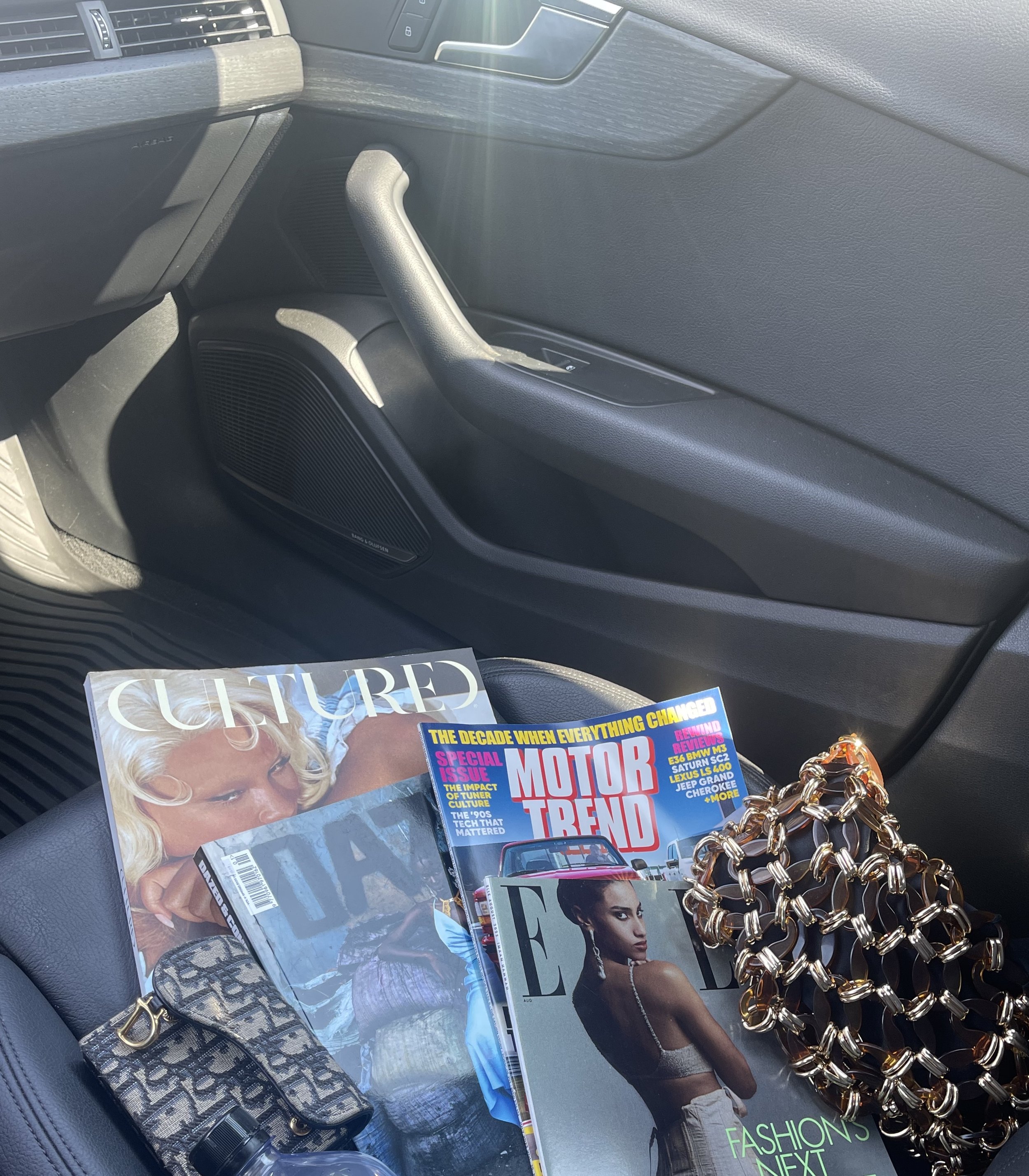 magazines-car.jpg