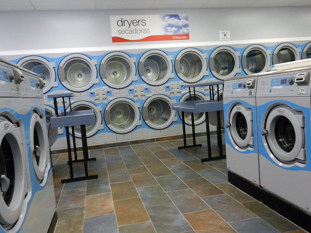 Mid-Center Aisle