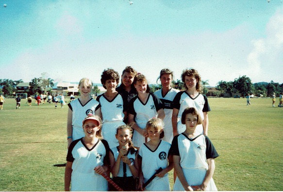 Capri Girls 1988?.jpeg