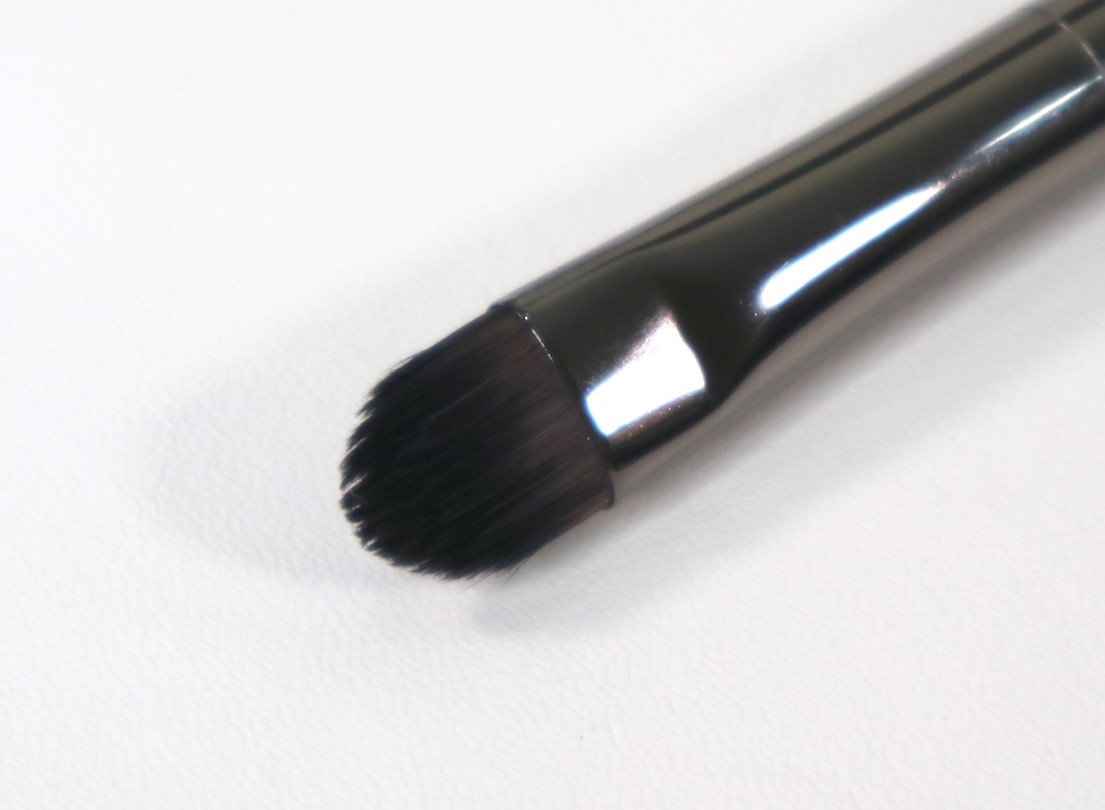 Concealer Brush - Small - 174 - Face Brush – MAKE UP FOR EVER