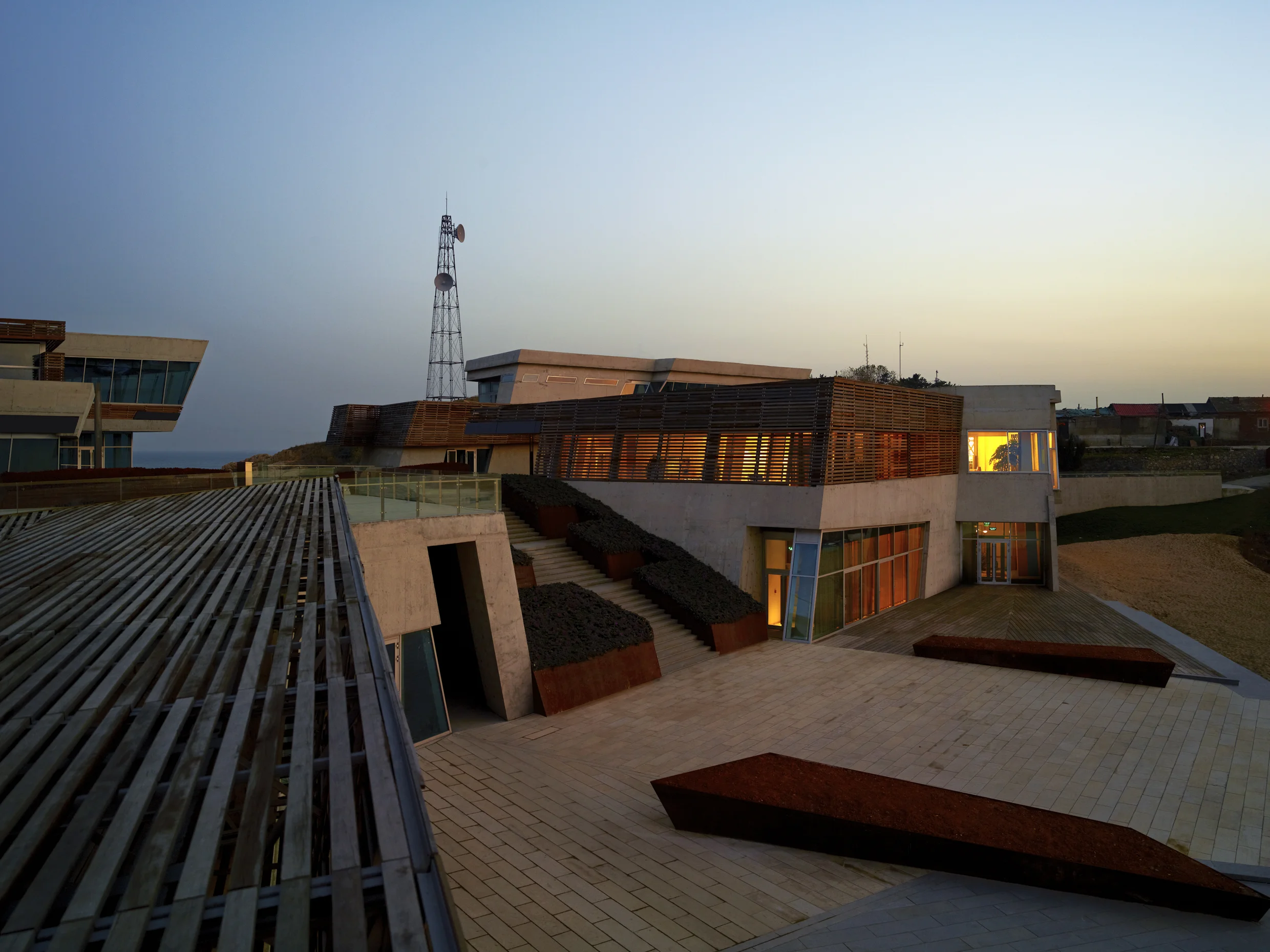 SB02 from CB roof.jpg