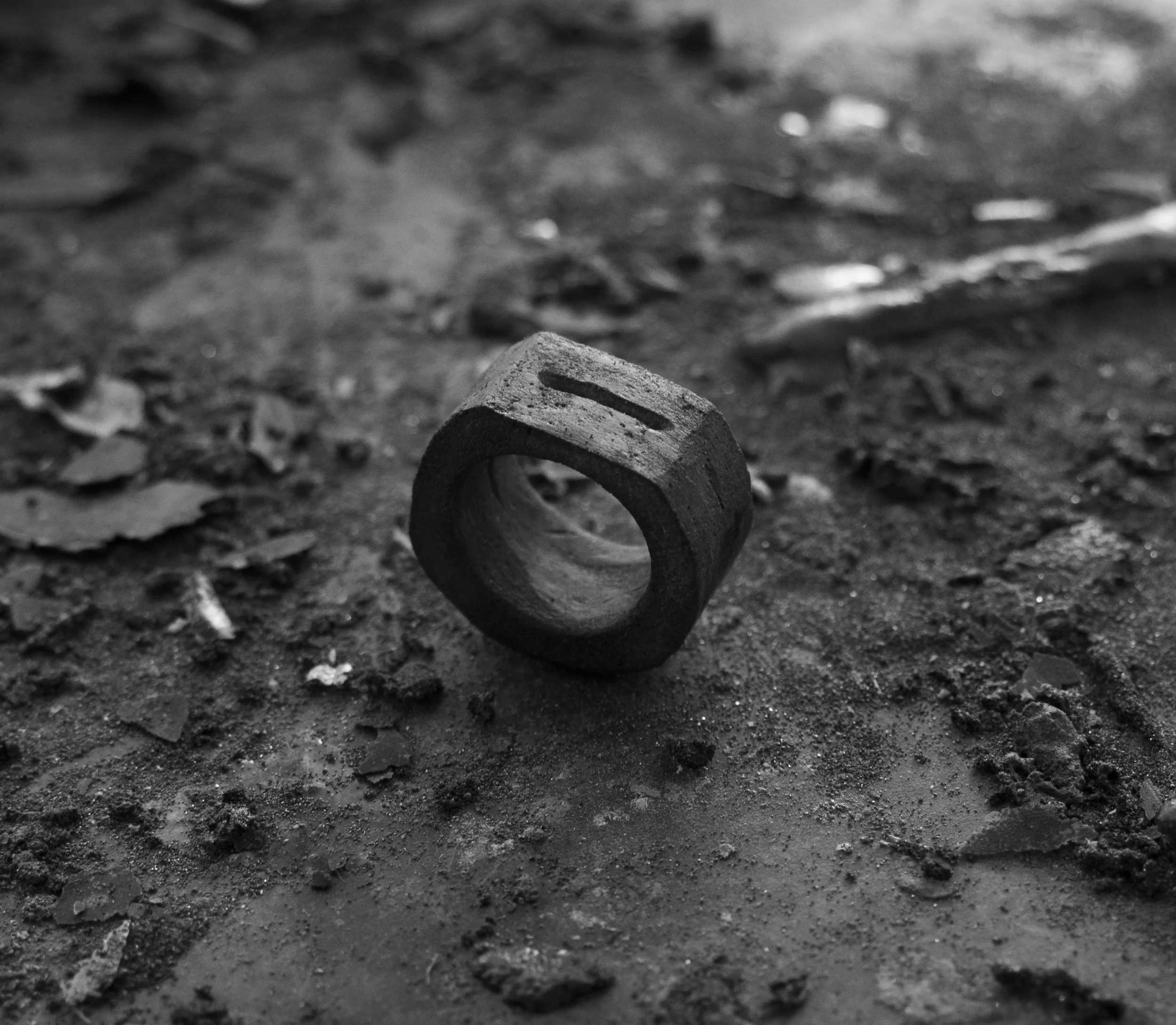 Crevasse Medium Ring 