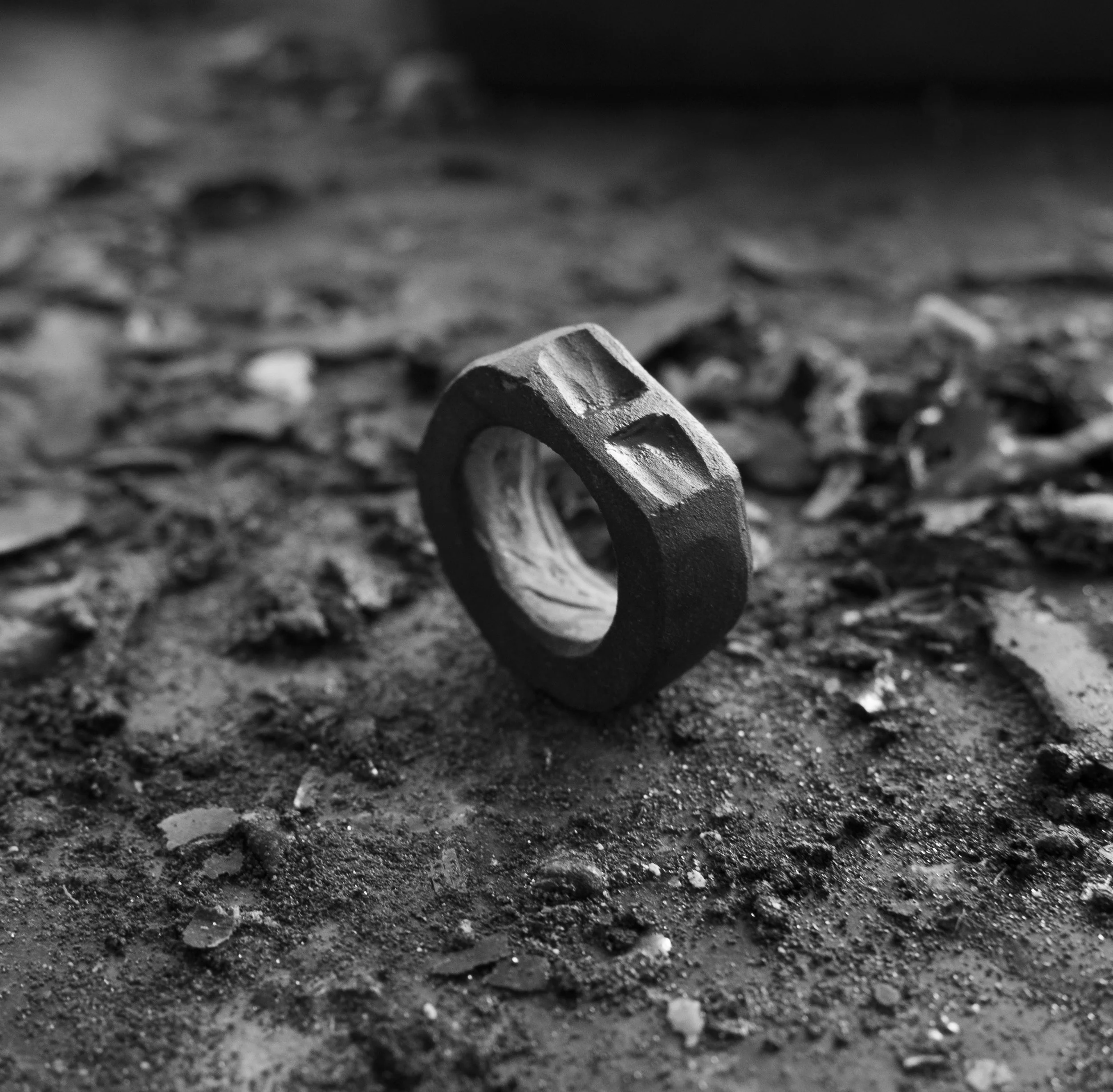 Negative Compression Small Ring