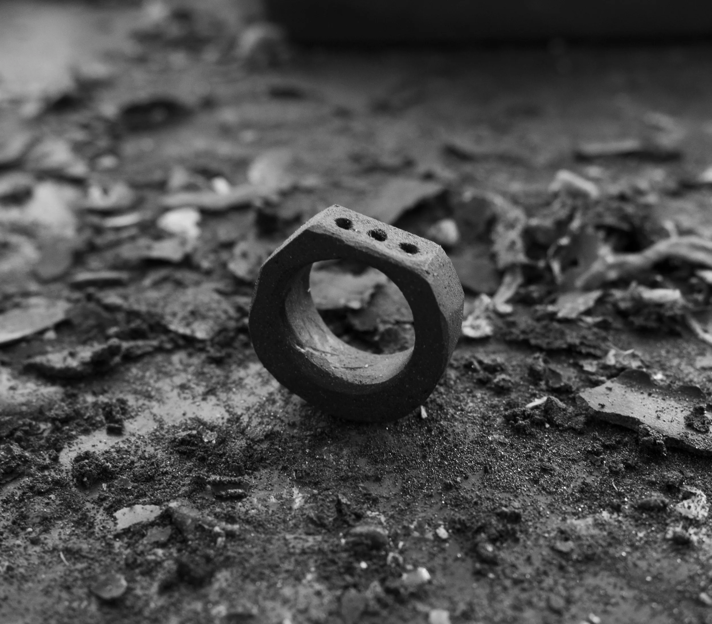 Subtraction three hole small ring