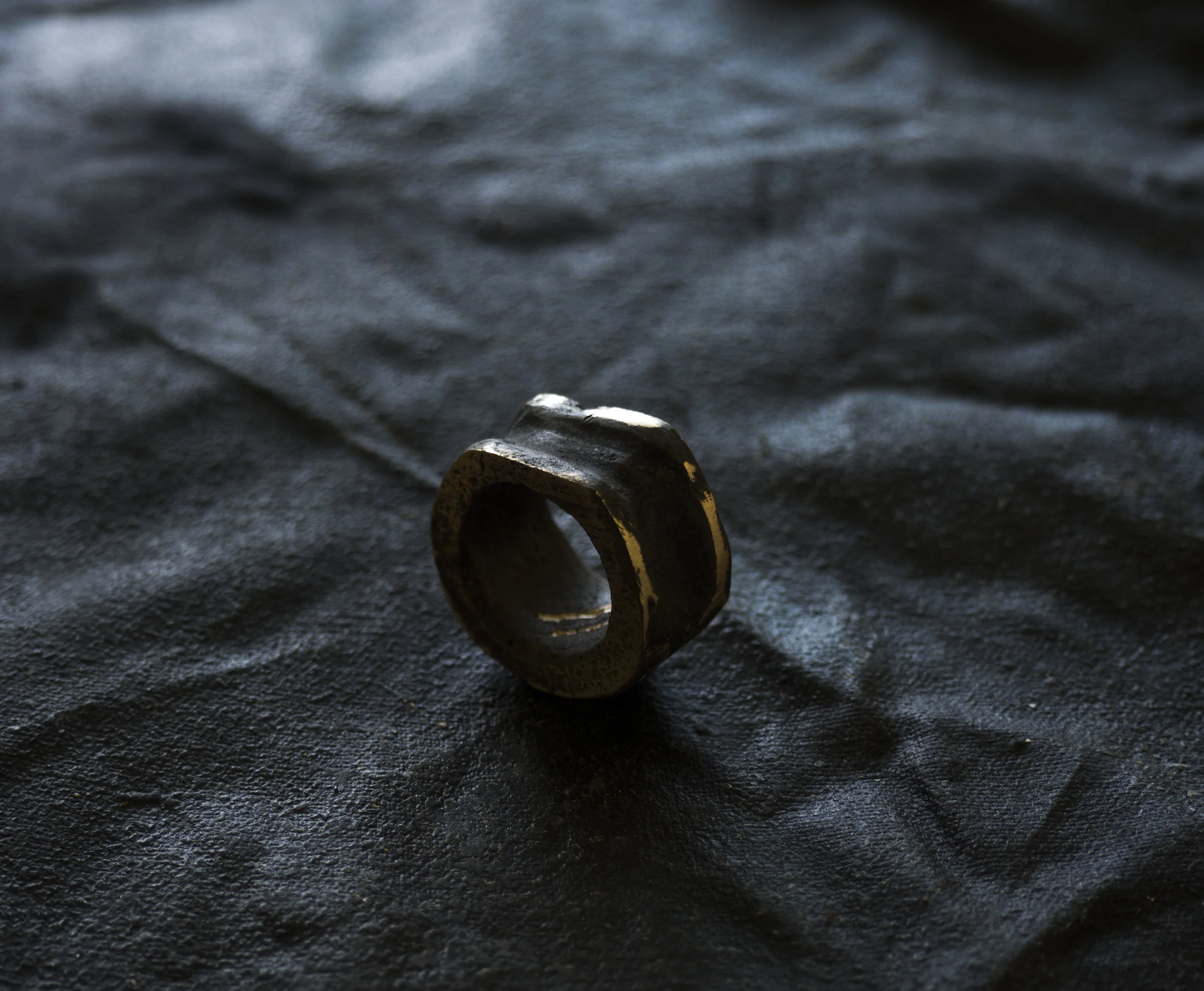 Absence Medium Ring