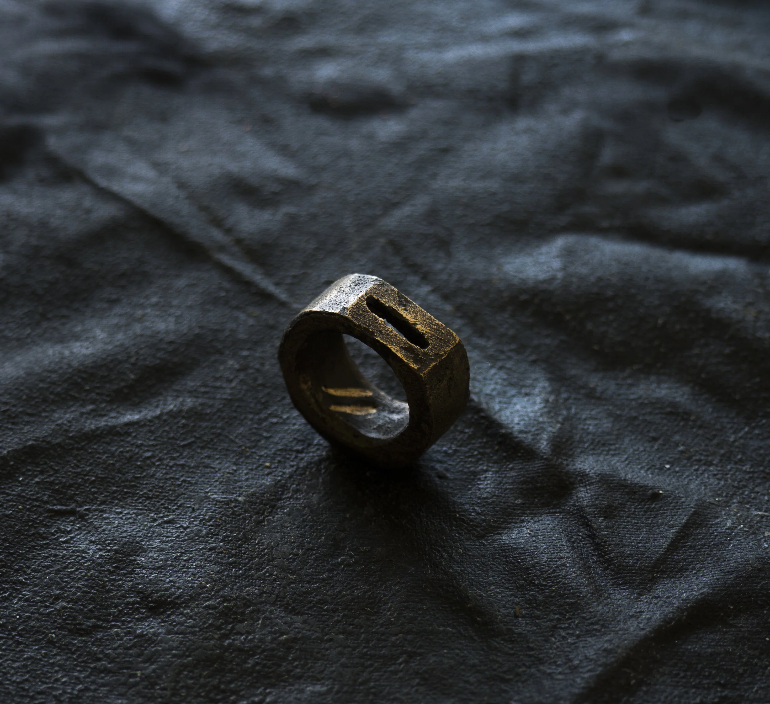 Crevasse Small Ring