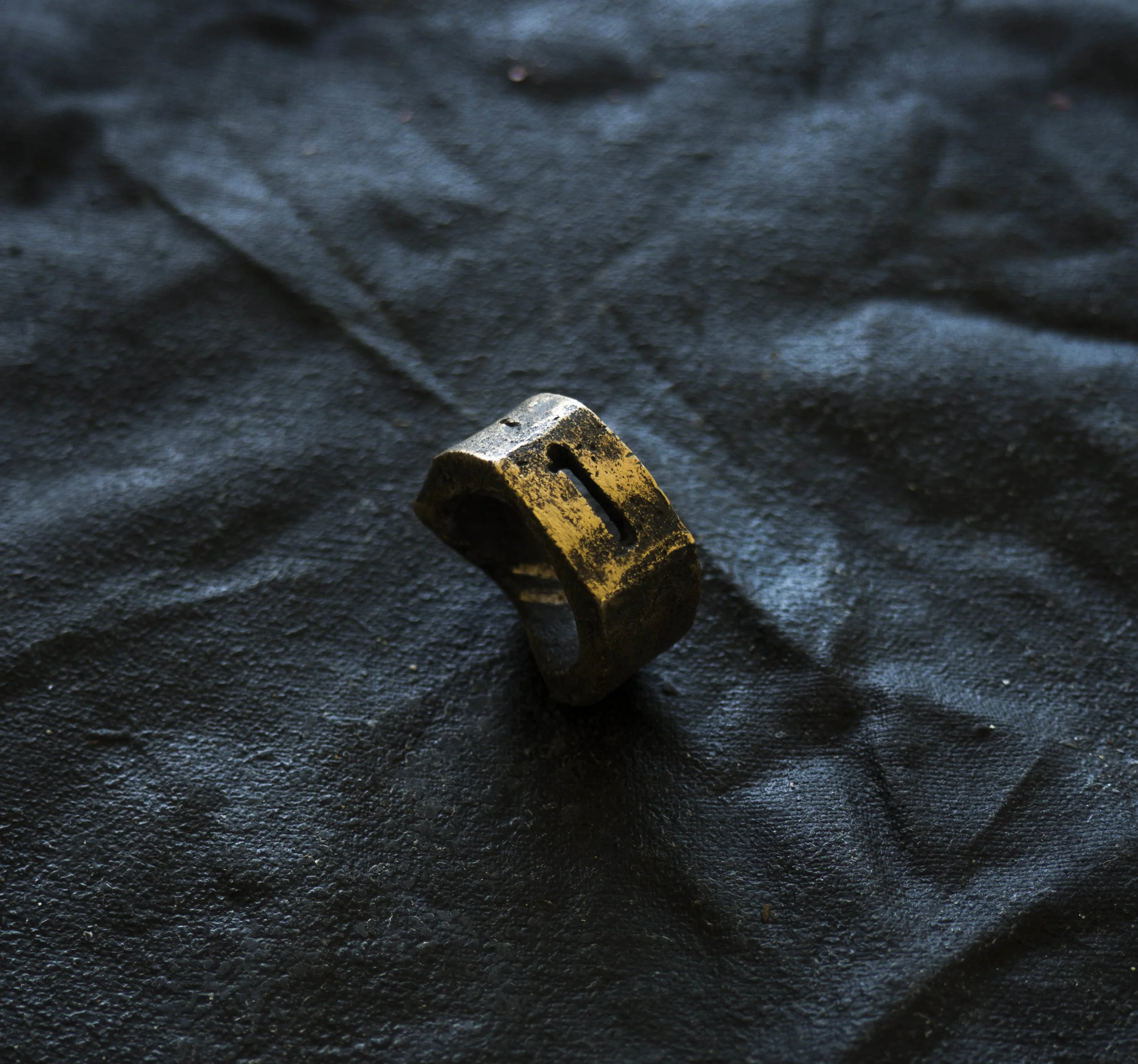 Crevasse Medium Ring