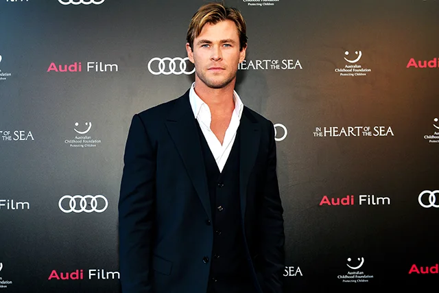 OPENER-640-2015-11-17-IN-THE-HEART-OF-THE-SEA-premiere-Chris-Hemsworth-Photo-Ken-Butti0021.jpg