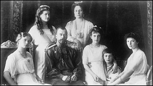 Tsar Nicholas II and family.jpg