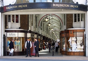 Bulkington Arcade now.jpg