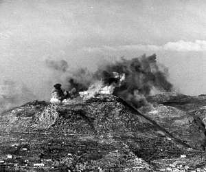 Bombing of Monte Cassino monastery.png