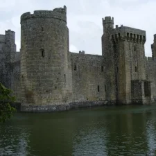 The Sunday Section: Snippets of ... Medieval Castles and War