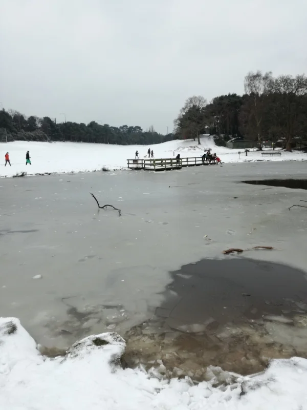 The partially frozen lake!