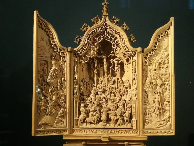 Miniature altar piece - detail