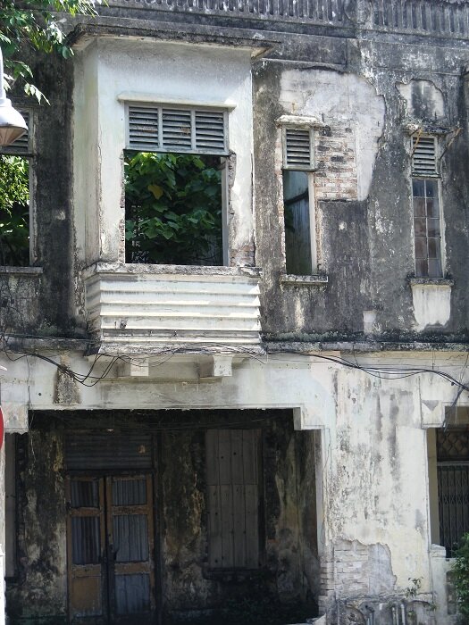 Abandoned building