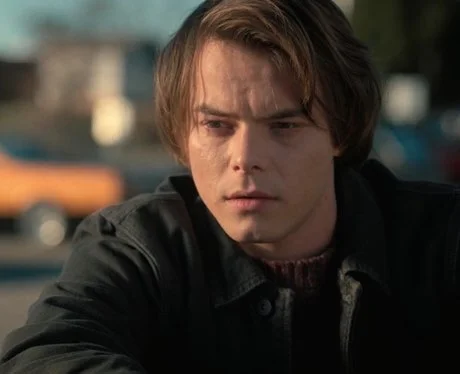 Jonathan Byers (played by Charlie Heaton)