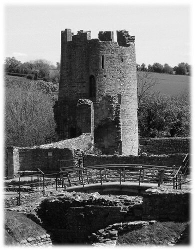 Journals - Castles Farleigh Hungerford.jpg