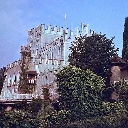 History - The Battle for Schloss Itter