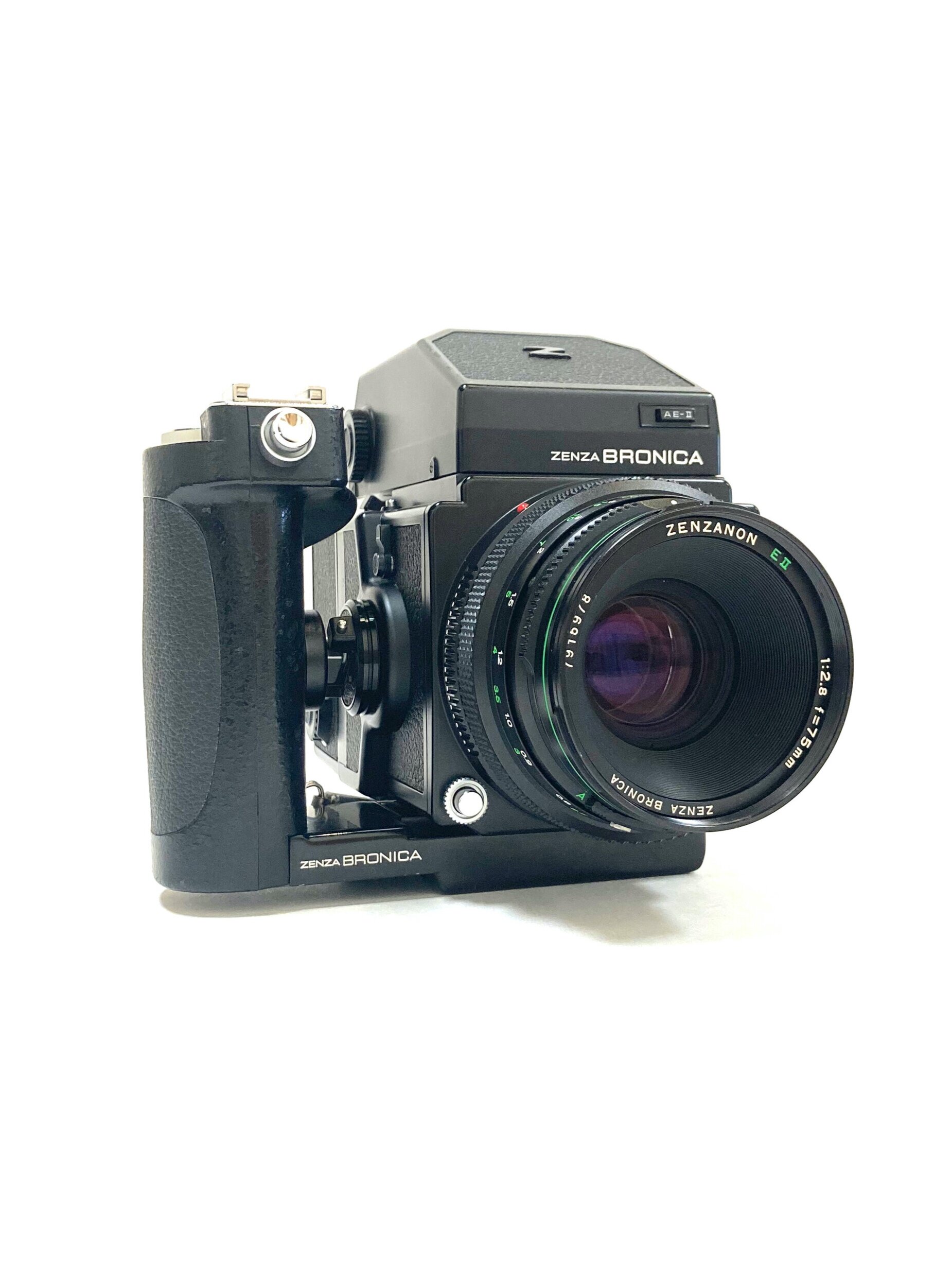 Zenza Bronica et RS medium format camera with Zenzanon EII 2.8/75mm 
