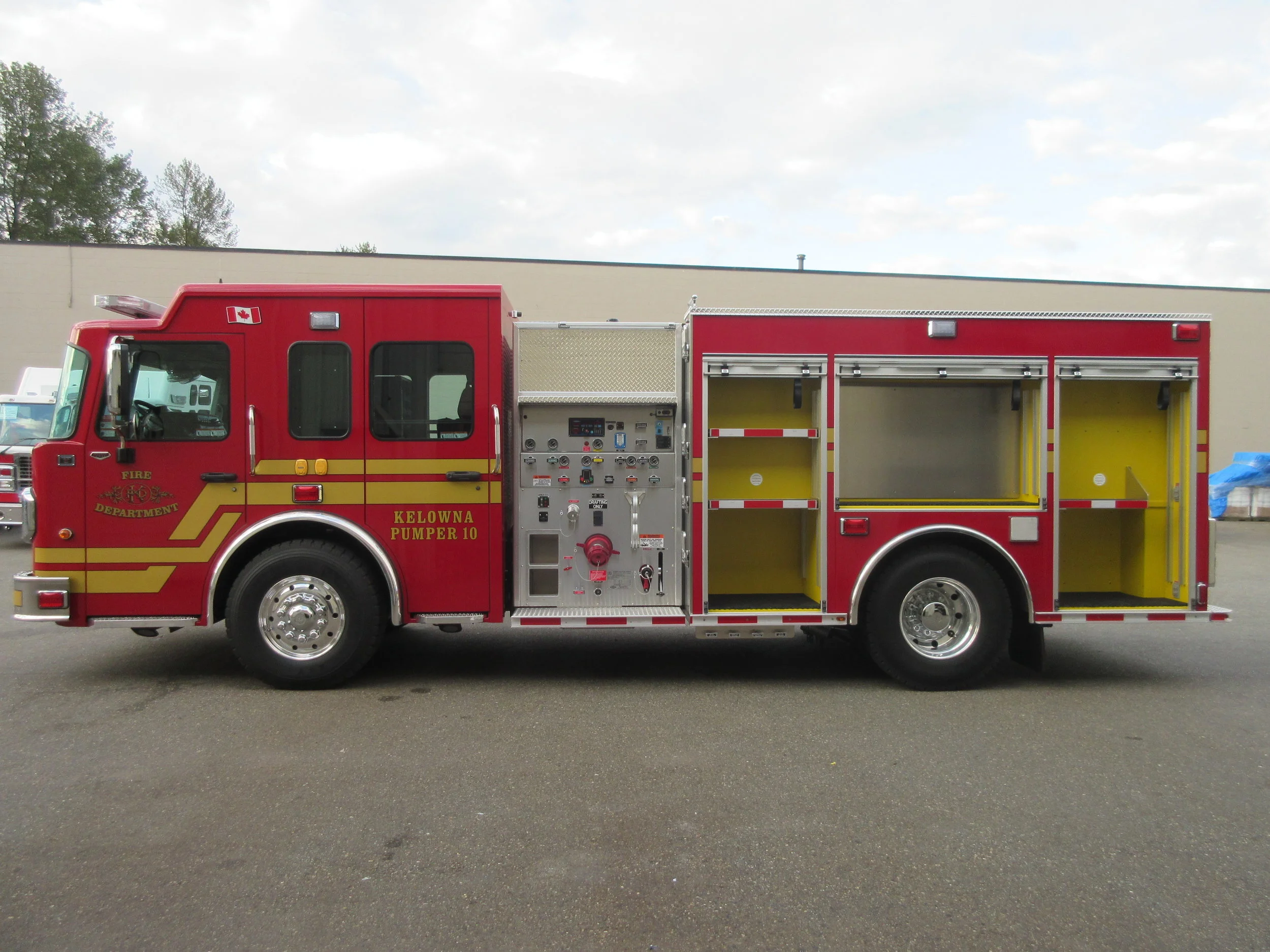 Kelowna Pumper — HUB Fire Engines