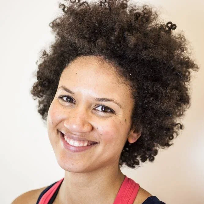 Laura_yoga_teacher_glasgow.jpg