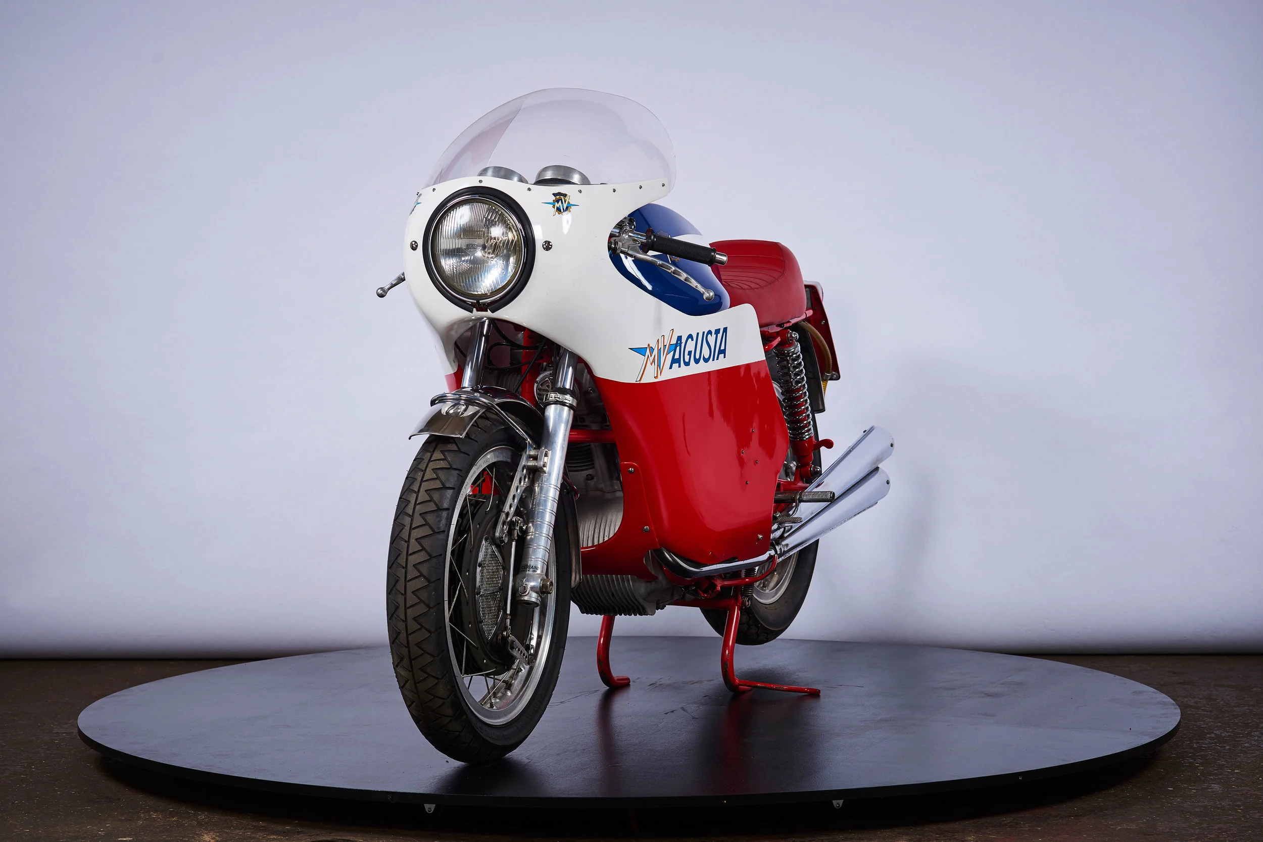 MV Agusta 750S SB70s Show