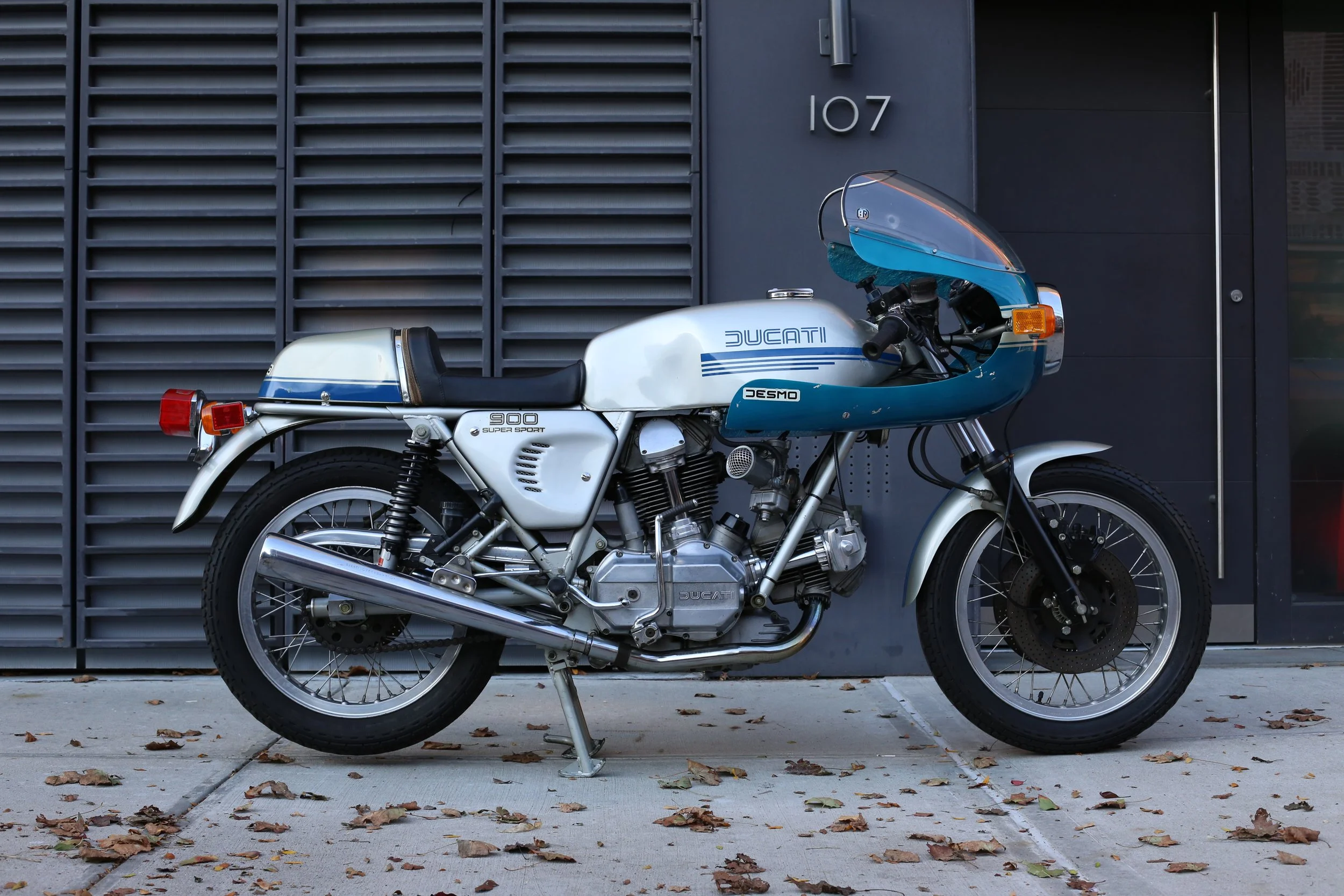           

 
   1977 DUCATI 900SS 
 




















  
  



         










































  

    
  
     

      

      
         
          
        
        

        
          
             
               View ful