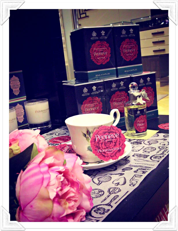 CB Peoneve Display.jpg