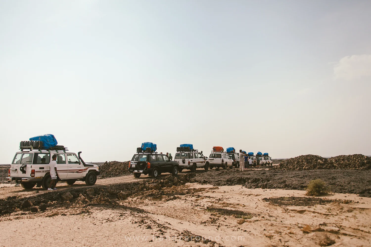 04_Erta_Ale_Volcano_Trek_ETT_Danakil_Depression_Tours_HandZaround_Ethiopia.jpg