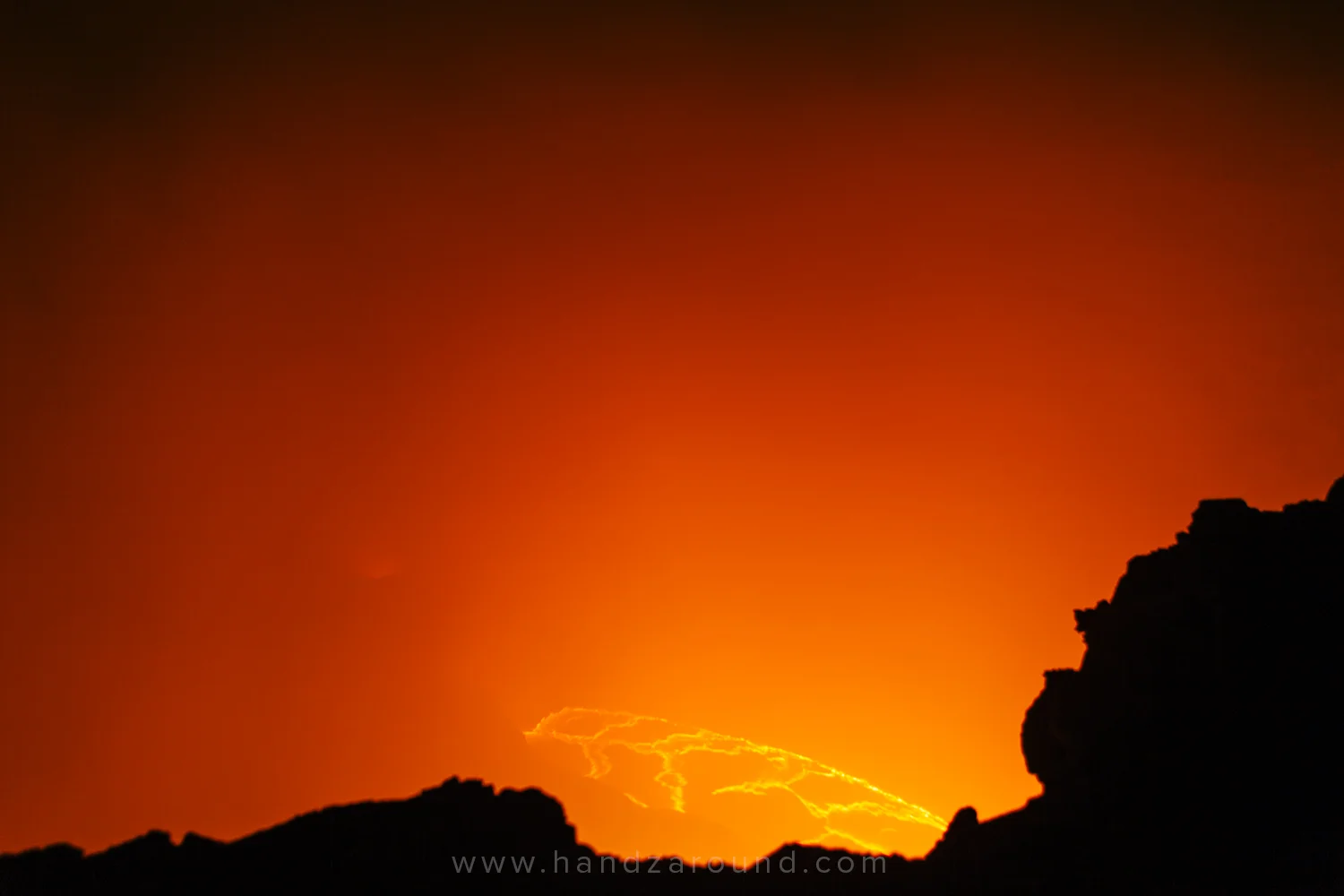 11_Erta_Ale_Volcano_Trek_ETT_Danakil_Depression_Tours_HandZaround_Ethiopia.jpg