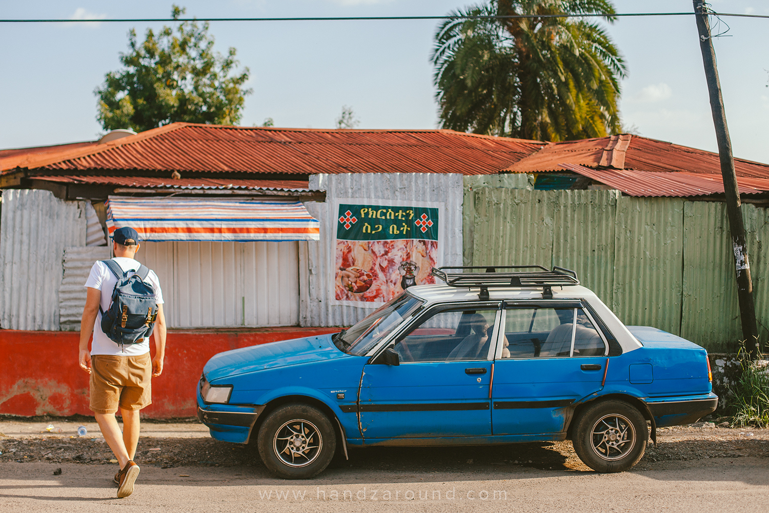 003_Streets_of_Addis_Handzaround.jpg