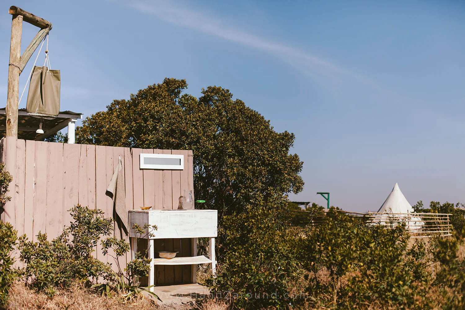 006_Sieku_Glamping_Laikipia_Kenya_HandZaround_Ngare_Ndare_Borana_Lewa_Conservancy_NRT_Big_Five.jpg