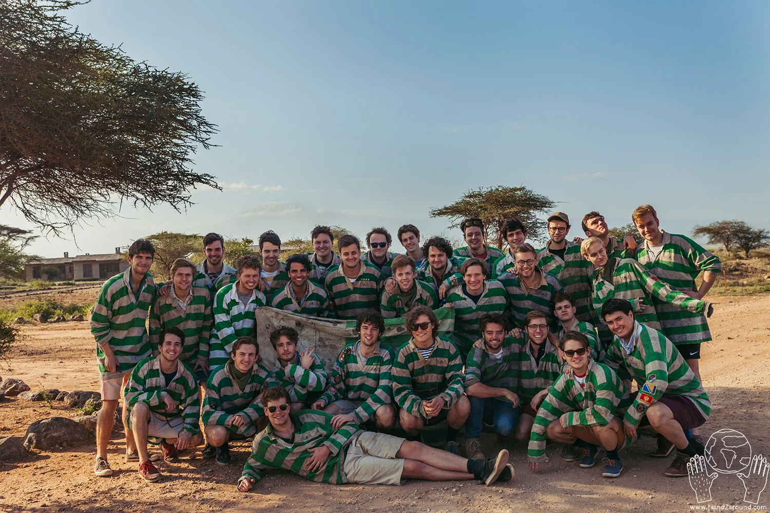066_HandZaround_Charlie's_Travel_Kenya_Tour_Travel_Photography.jpg