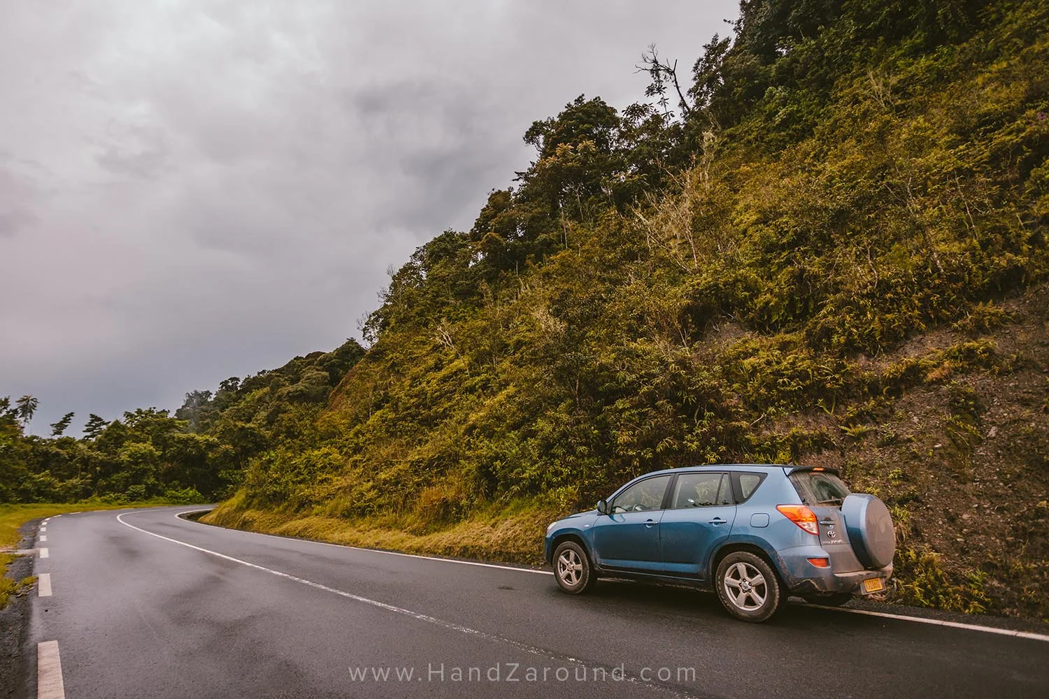 Renting a car in the park may be quite pricey but in Kigali it can be up to 5 times cheaper!