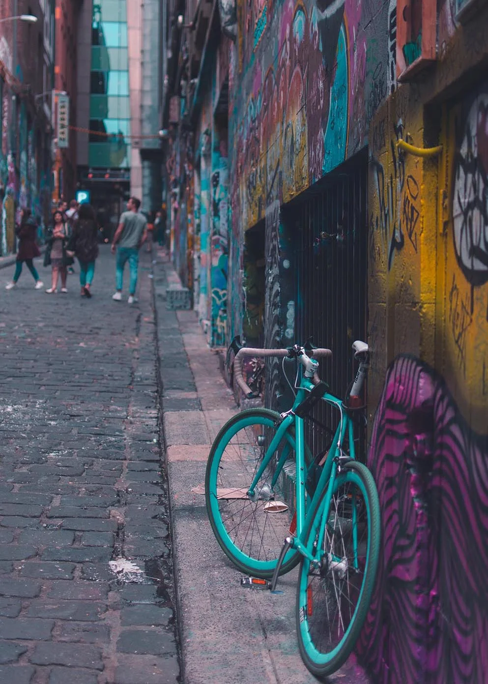Hosier Lane, Melbourne. Image by Linda Xu.