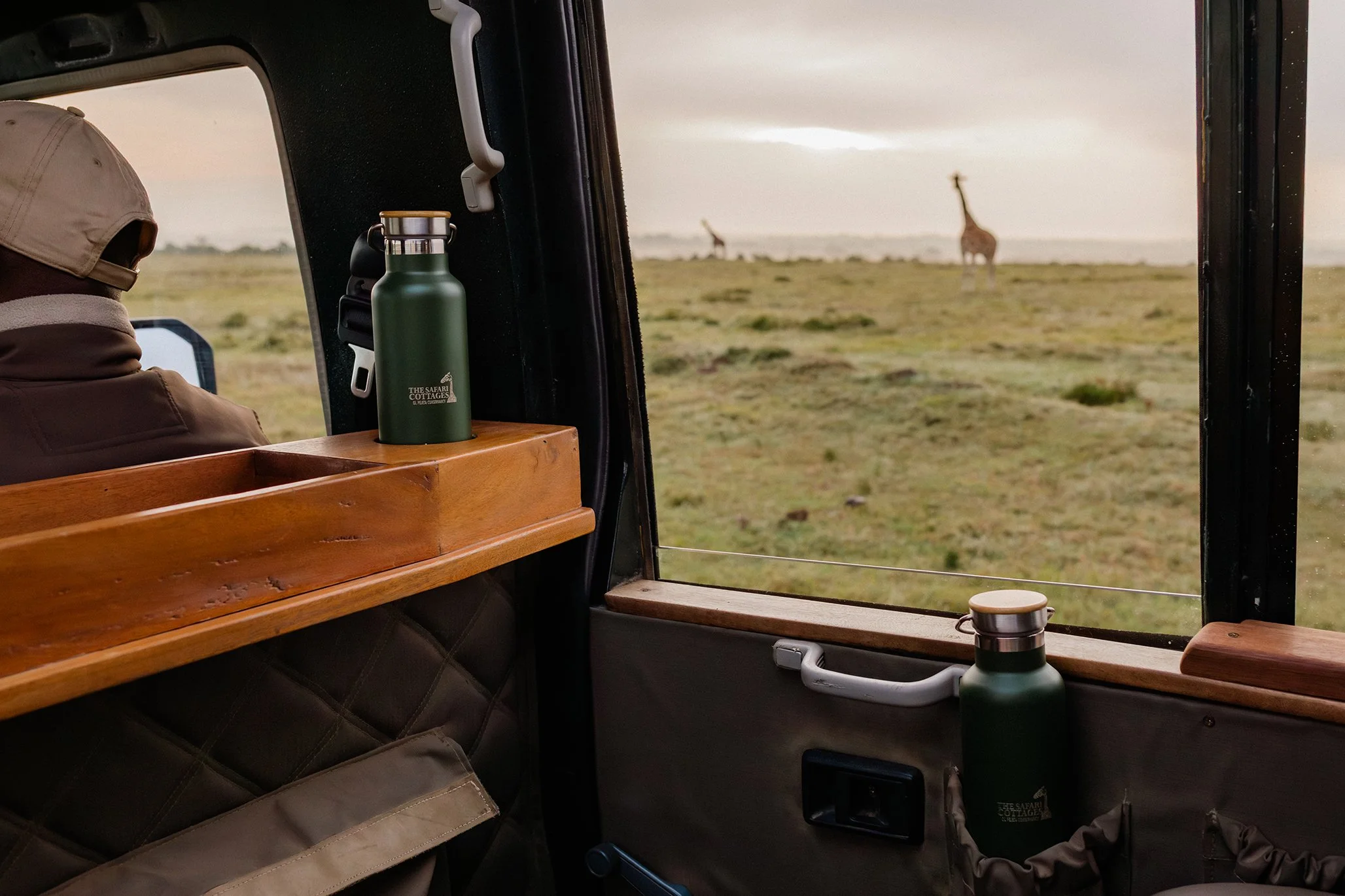 handzaround_ol-pejeta-safari-cottages_family-safari-kenya_giraffes.jpg