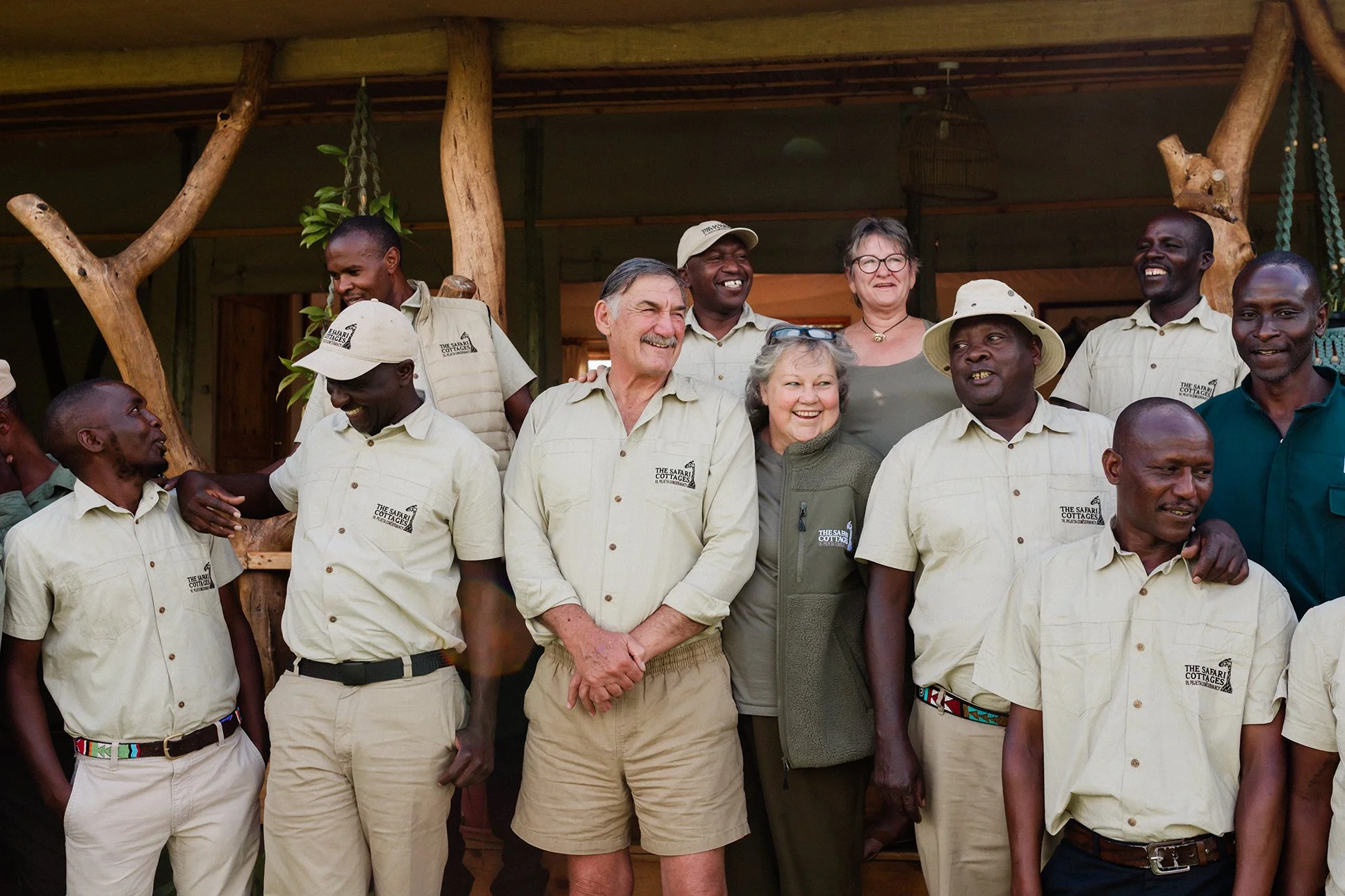 handzaround_ol-pejeta-safari-cottages_family-safari-kenya_team.jpg