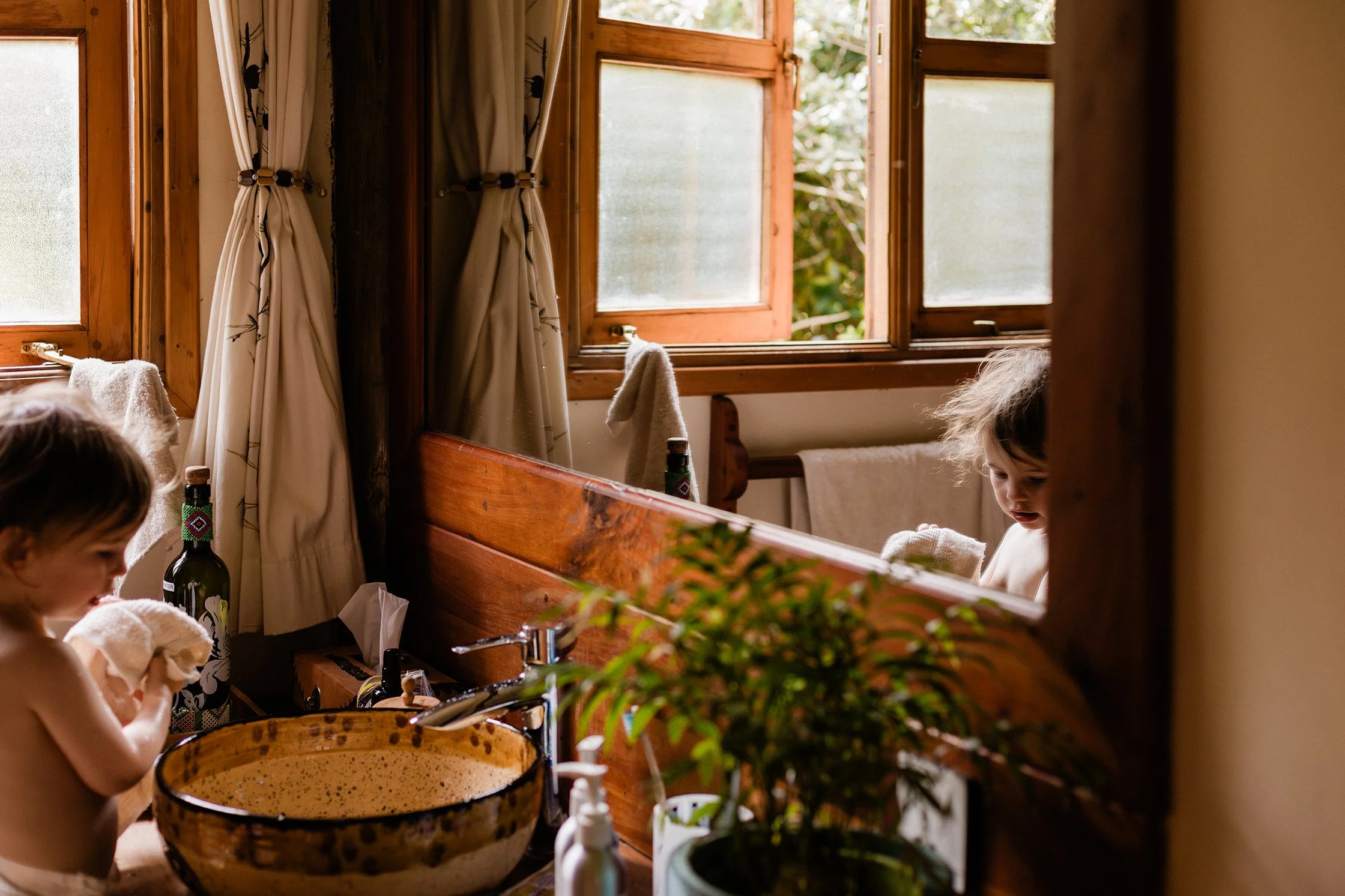 handzaround_ol-pejeta-safari-cottages_family-safari-kenya_bathroom.jpg