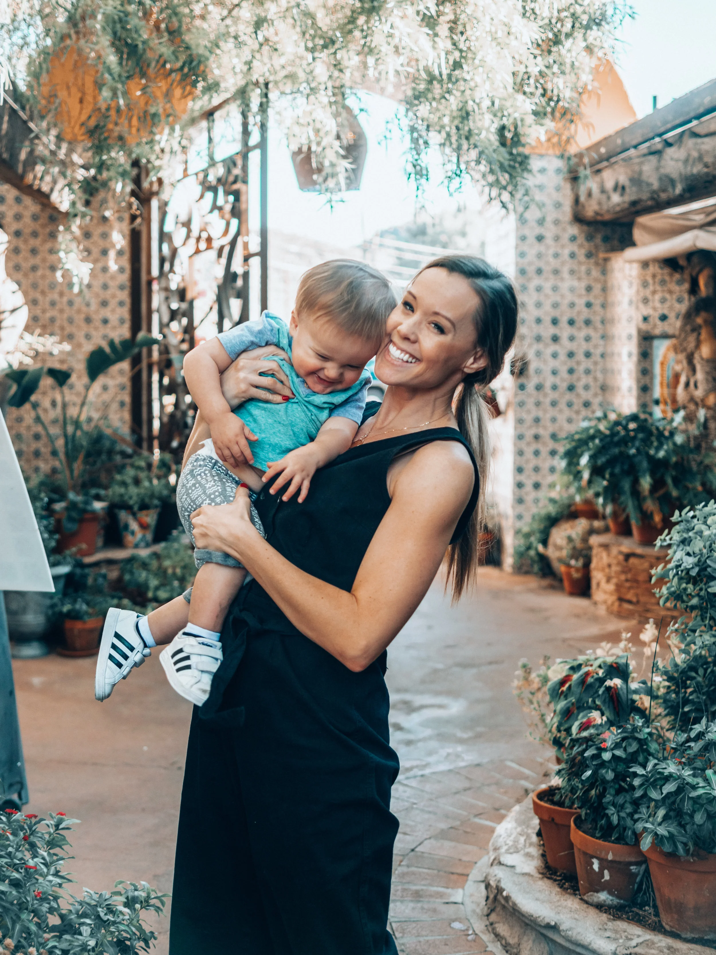 Thoughts on Flying with a Toddler (&amp; what's worked for us!) 