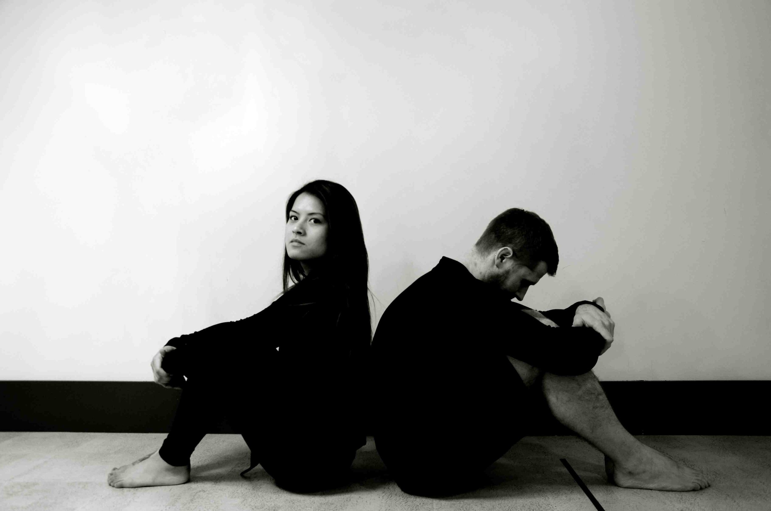 Toxic-relationships-yoga-love-hurt.jpg
