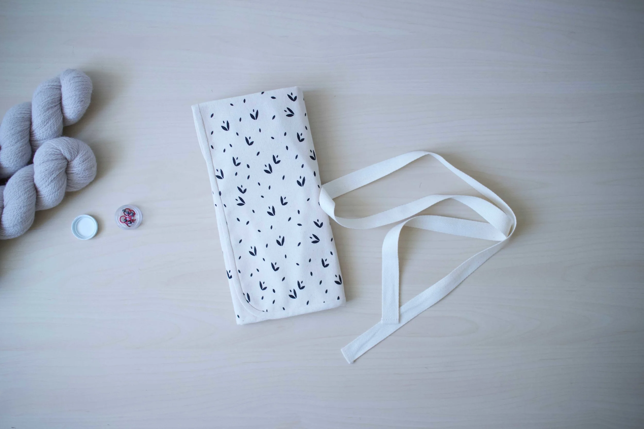 alex-collins-knitting-needle-case-low-res3.jpg