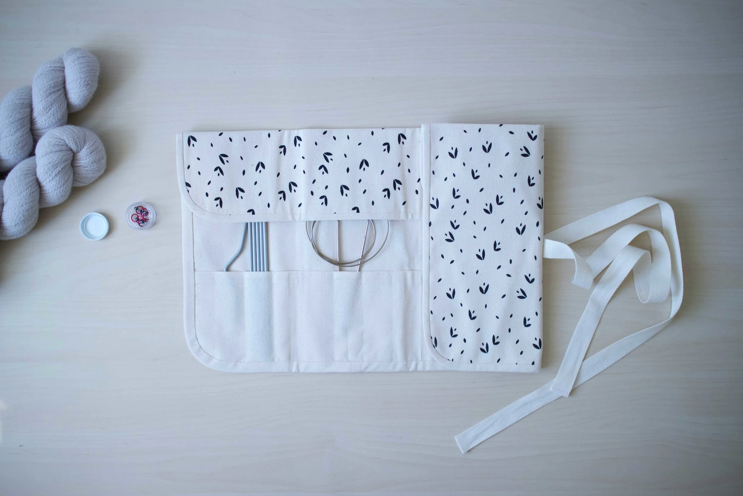 alex-collins-knitting-needle-case-low-res2.jpg