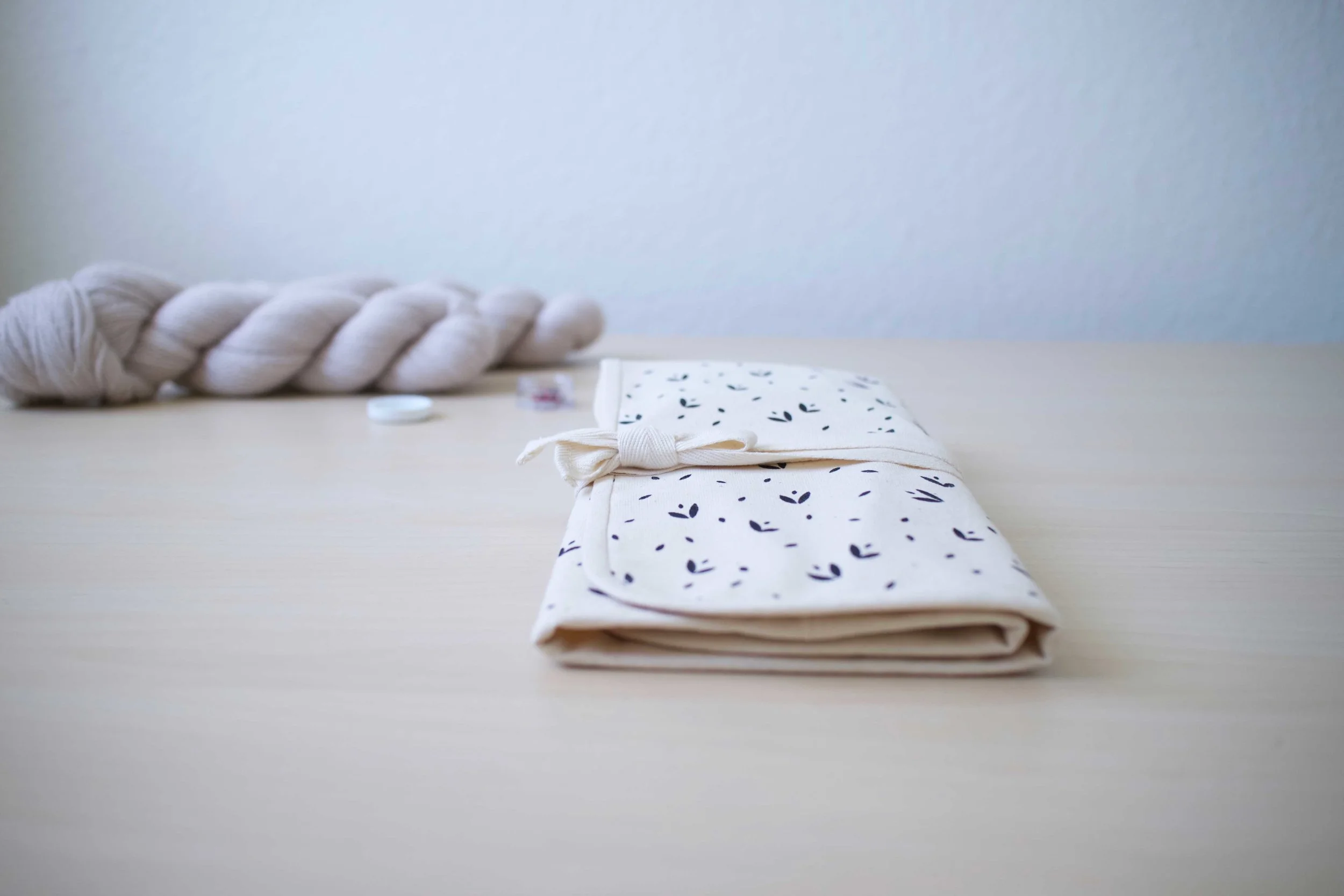 alex-collins-knitting-needle-case-low-res5.jpg