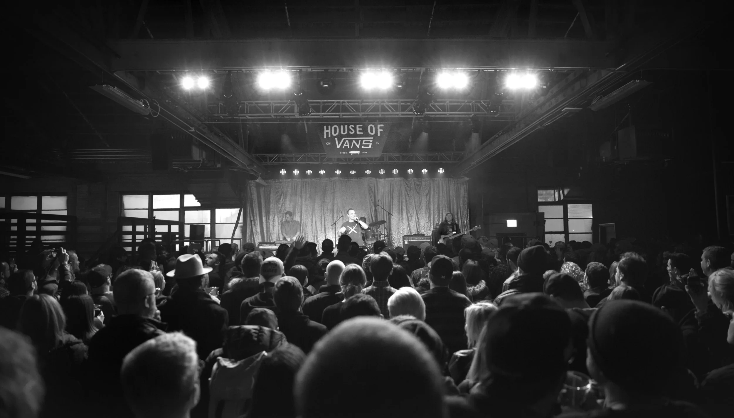 FUTUREISLANDS.jpg