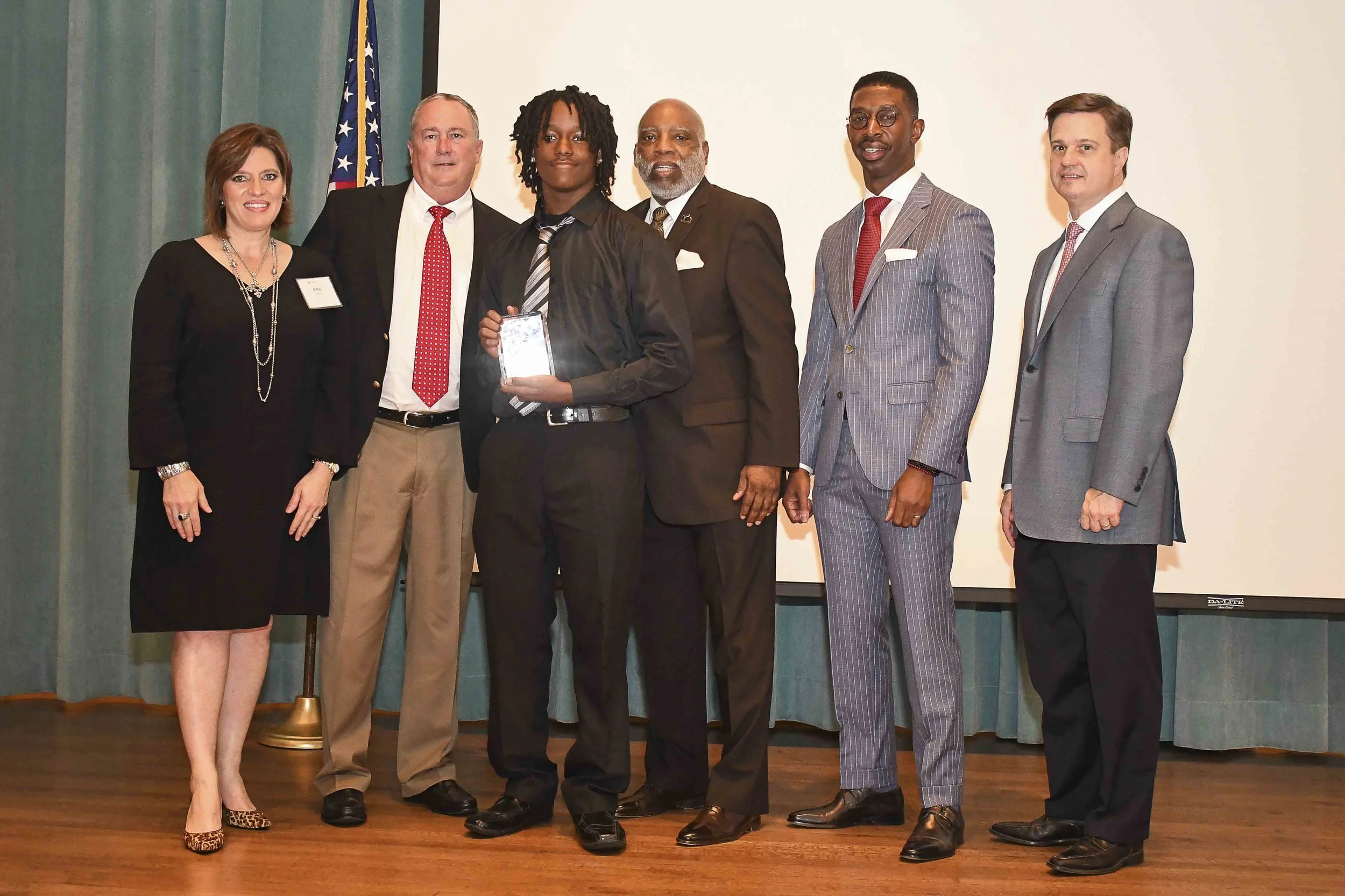 092118 UEI 17th Annual Luncheon LR054.jpg