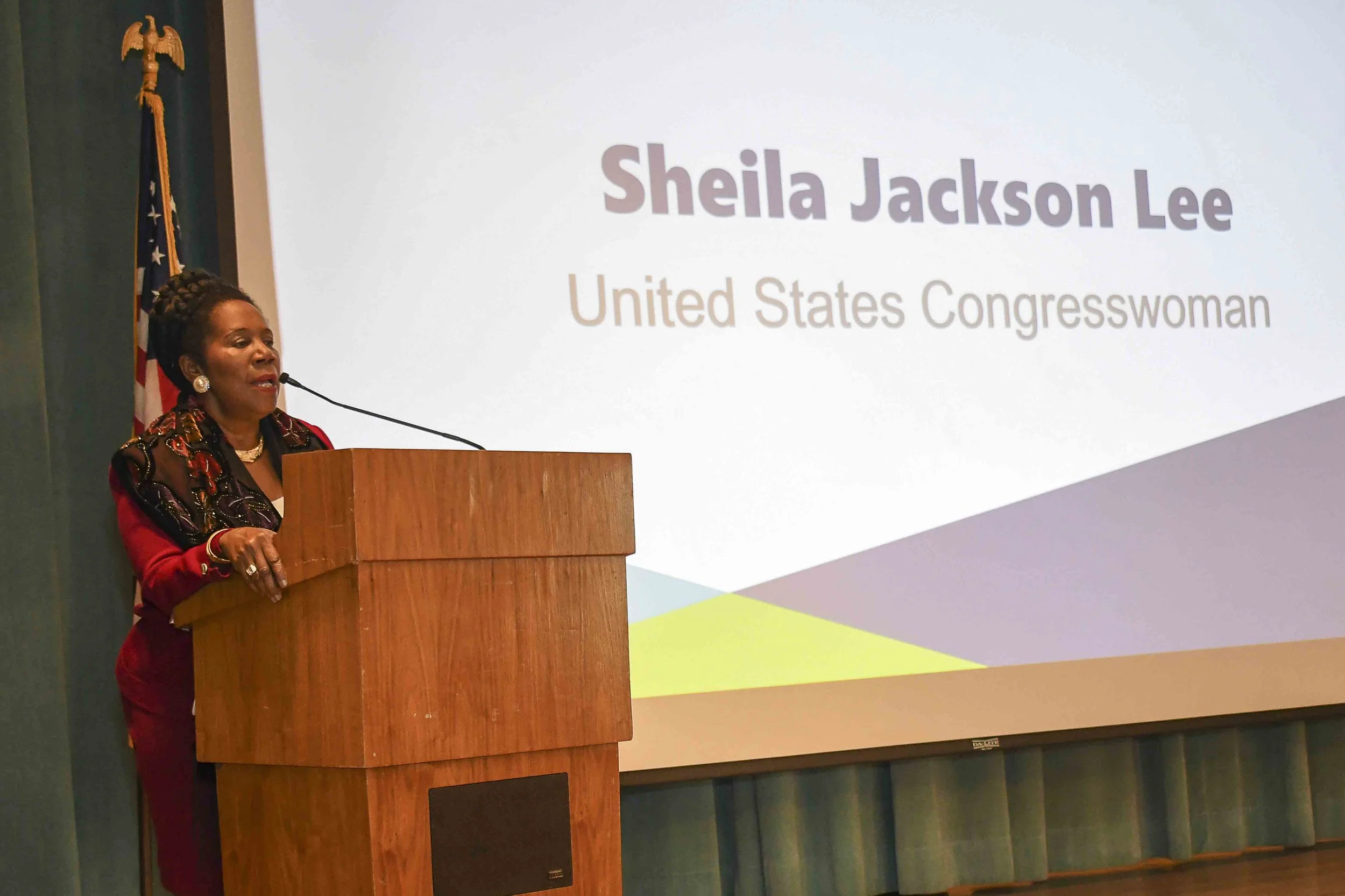 092118 UEI 17th Annual Luncheon LR041.jpg